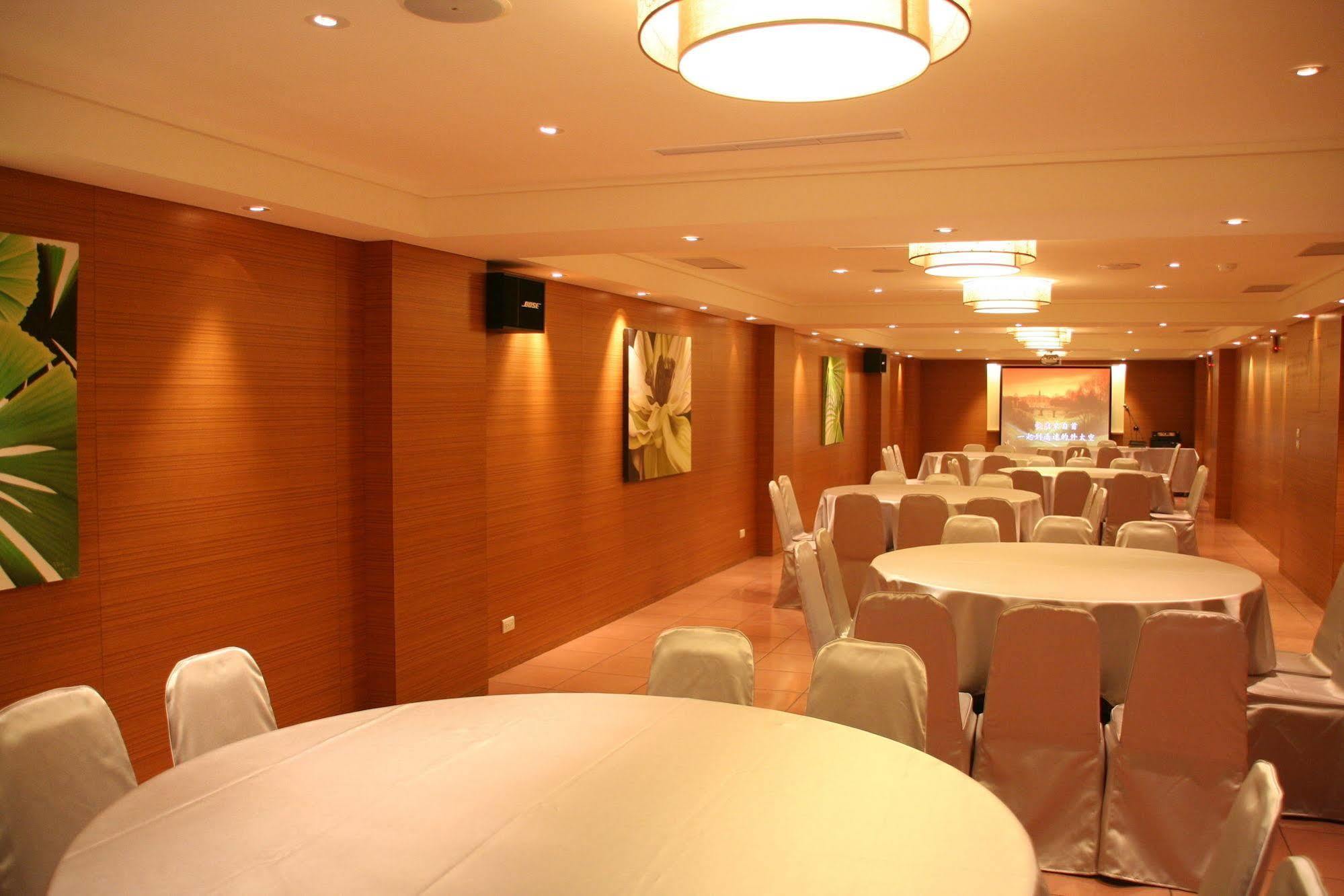 Taitung Bali Suites Hotel Exterior foto